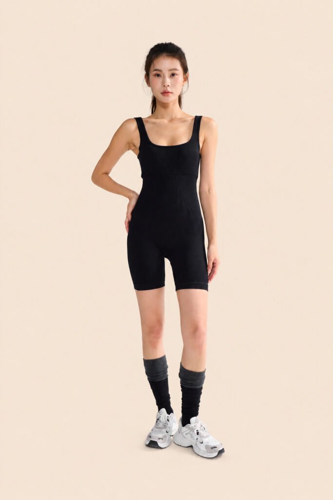 One-piece yoga shorts
